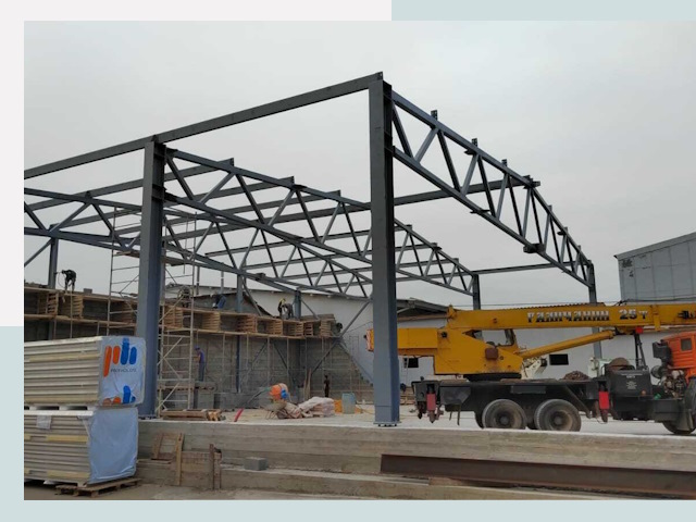 Строительство цехов в Инте